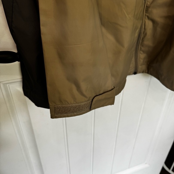 Men’s Columbia Shell Rain Jacket - Picture 4 of 7